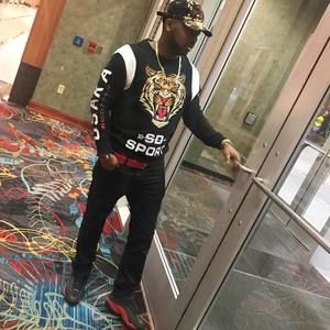 Meet your Posher, Robert